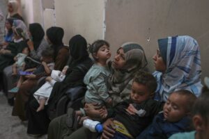 Γάζα: Το Ισραήλ δημιουργεί χάος με τη διανομή τροφίμων &#8211; «Μας πυροβολούσαν απευθείας»