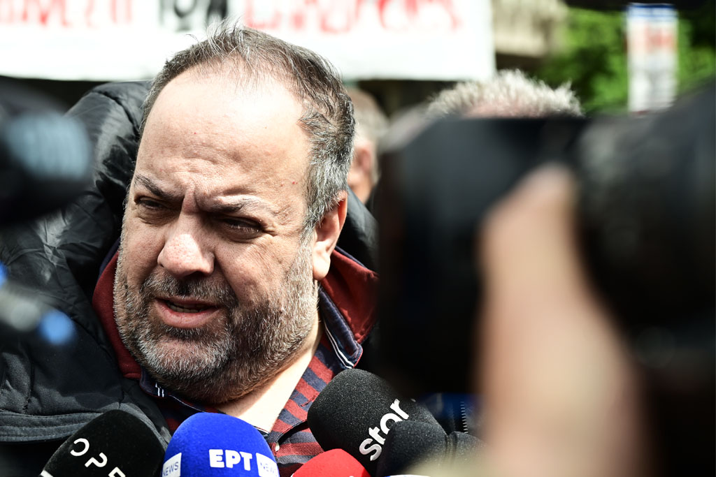 Γενιδούνιας στον Μ. Νοδάρο: «Με απέλυσαν επειδή θέλησα να μιλήσω στο ντοκιμαντέρ για τα Τέμπη»