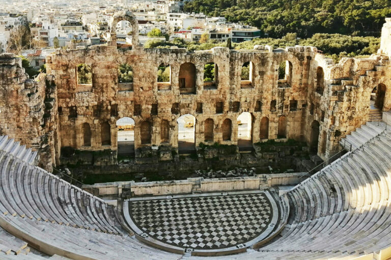 Εργατικό ατύχημα στο Ηρώδειο: Πτώση εργαζόμενου από ύψος – Στο νοσοκομείο με πολλαπλά κατάγματα