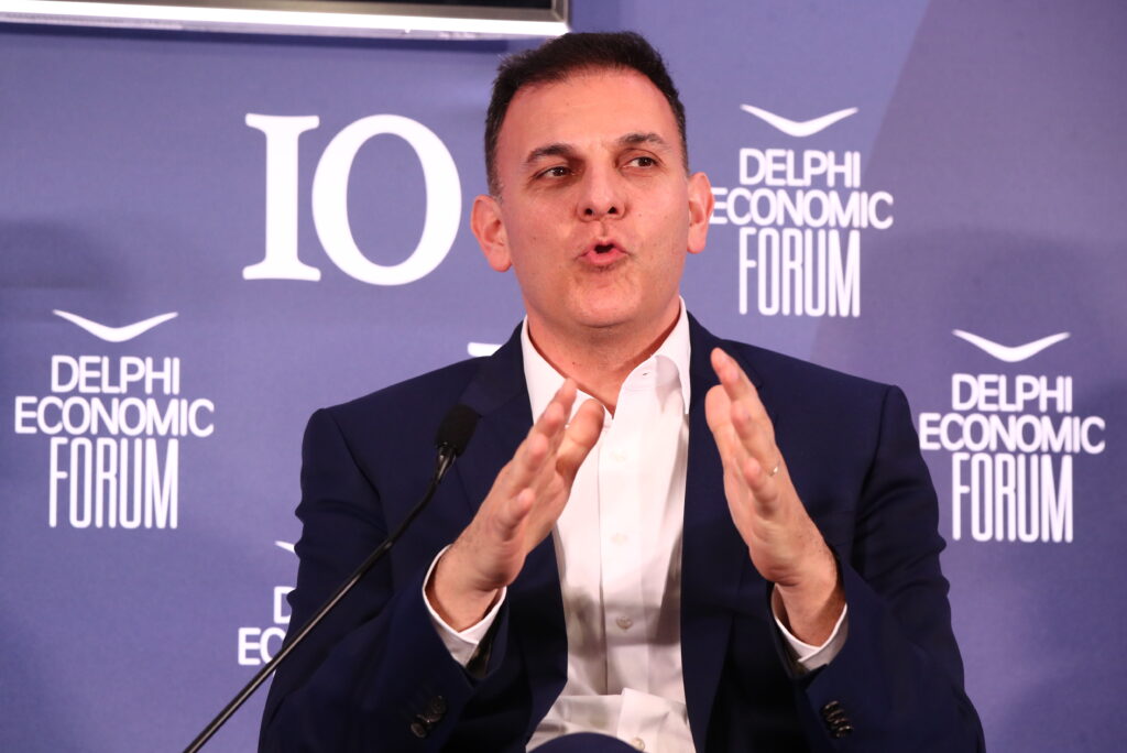 Καραμέρος για επίθεση στη Νομική: Οι προβοκατόρικες ενέργειες δεν έχουν θέση στα πανεπιστήμια
