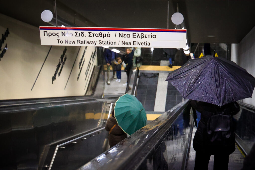 Μετρό Θεσσαλονίκης: Δύο συρμοί στην ίδια γραμμή σε κοντινή απόσταση