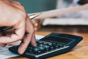 «Tα myDATA φτιάχτηκαν στις πλάτες των λογιστών»- Το ΔΣ της ΕΦΕΕΑ στο Documento