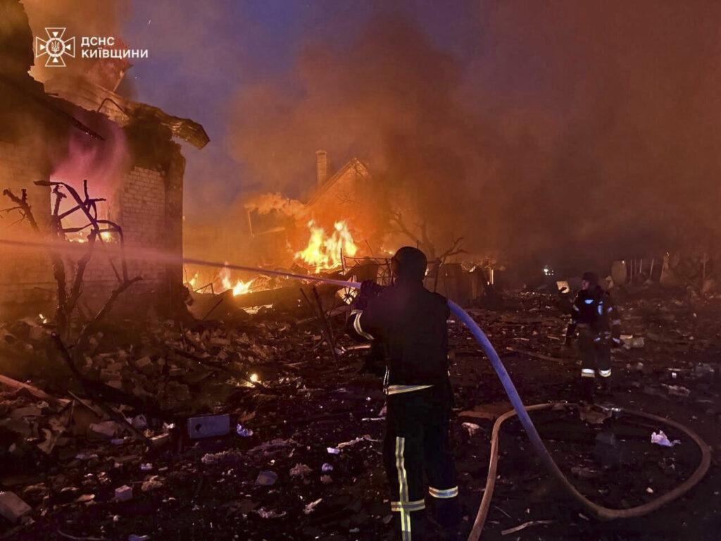 Εκλογές στη Ρουμανία, πόλεμος στην Ουκρανία και άκρα δεξιά
