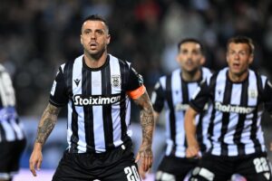 ΠΑΟΚ – ΑΕΚ 1-0: Στην 3η θέση οι θεσσαλονικείς, σείστηκε η Τούμπα στο αντίο του Βιεϊρίνια