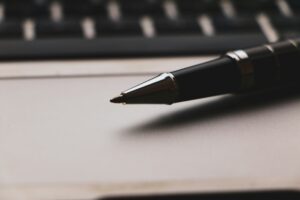 Όταν οι ταγοί της δημοσιογραφίας κλείνουν τα μάτια και βραβεύουν!