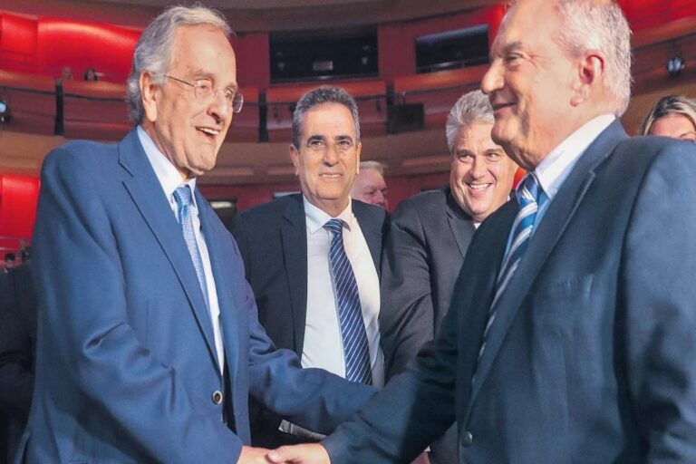 Ο Μητσοτάκης μεταξύ Σαμαρά, Δένδια και Γεωργιάδη – Ανοίγει η όρεξη στους «δελφίνους» της ΝΔ