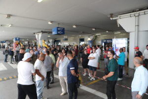 Συνεχίζεται και αύριο Πέμτη η απεργία των οδηγών ταξί
