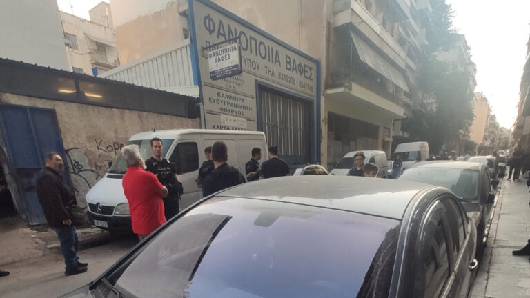 Σεπόλια: Πέταξαν τελικά στον δρόμο την οικογένεια με ανάπηρο παιδί – «Τρομοκρατία από την κυβέρνηση»