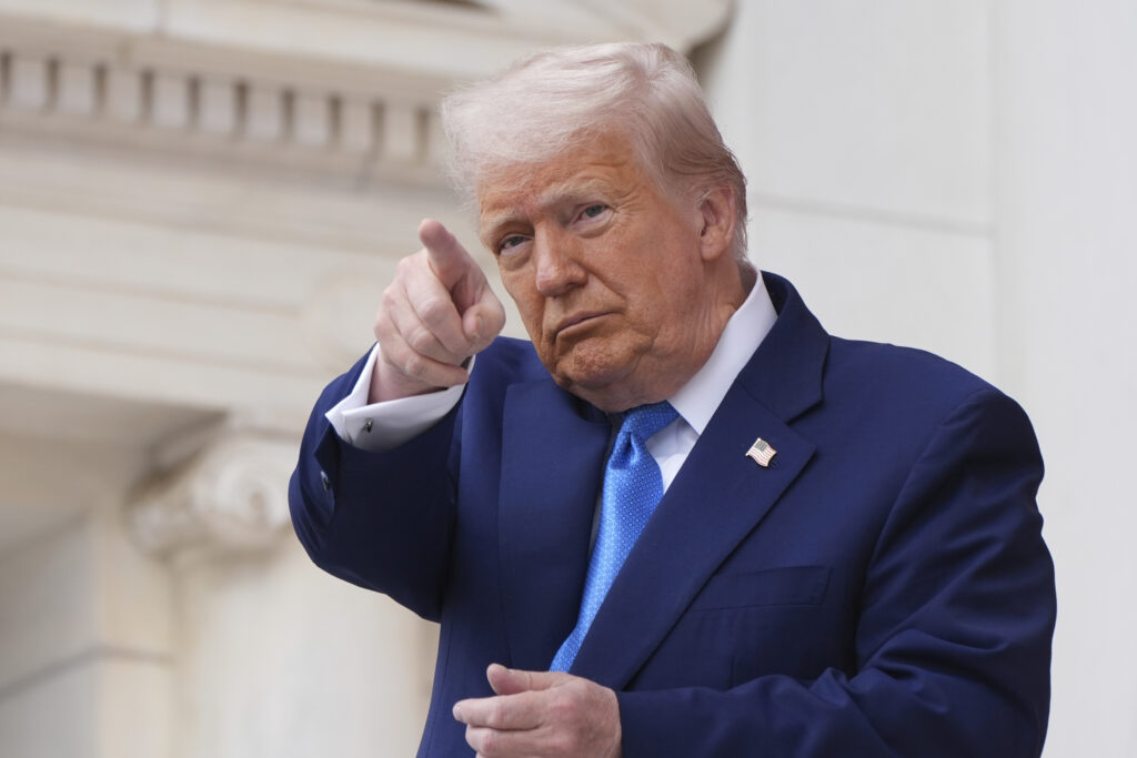 Washington Post: «Αναποδιές για το εμπορικό παιχνίδι του Τραμπ»