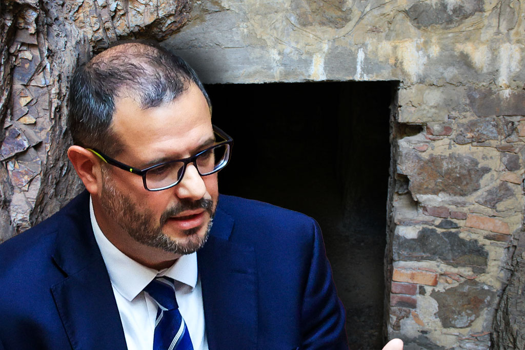 Χίος: «Σπίθα» για αντιμόνιο λέει ο Τσάφος – «Οχι στις εξορύξεις» απαντά η κοινωνία