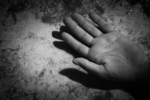 Συναγερμός στη Ραφήνα &#8211; Εντοπίστηκε σορός ατόμου σε αμπελώνα