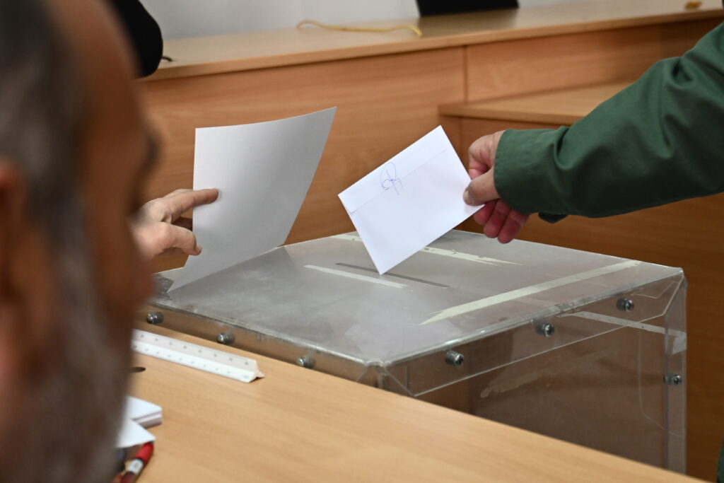 ΣΥΡΙΖΑ: Καταγγελίες για «τρύπες» στο αδιάβλητο των εκλογών νέας ΚΕ – Αντιδράσεις για την ηλεκτρονική ψηφοφορία
