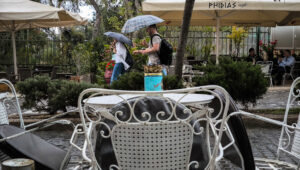 Καιρός: Πολλή ζέστη και καταιγίδες &#8211; Έρχεται διήμερο με επικίνδυνα φαινόμενα (LIVE)