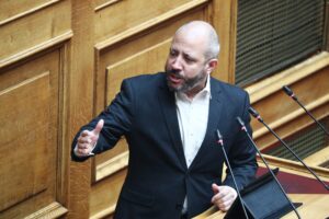 «Τεράστια τρύπα στην ασφάλεια της χώρας» &#8211; Μεϊκόπουλος μετά την αποκάλυψη Documento για τον server στο υπ. Ναυτιλίας