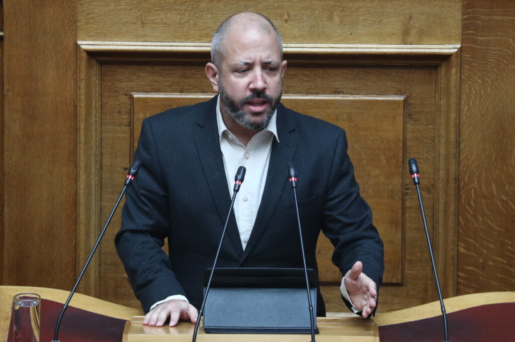 Μεϊκόπουλος σε Κυρανάκη: «Χωρίς υποδομές και έλεγχο ο νέος ΚΟΚ θα εφαρμοστεί μόνο στα χαρτιά»