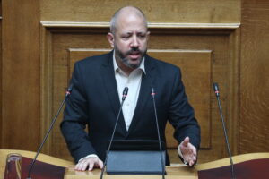 Μεϊκόπουλος σε Κυρανάκη: «Χωρίς υποδομές και έλεγχο ο νέος ΚΟΚ θα εφαρμοστεί μόνο στα χαρτιά»