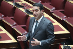 ΠΑΣΟΚ: Να συνεδριάσει η Βουλή για SAFE, ReArm και ελληνική αμυντική βιομηχανία