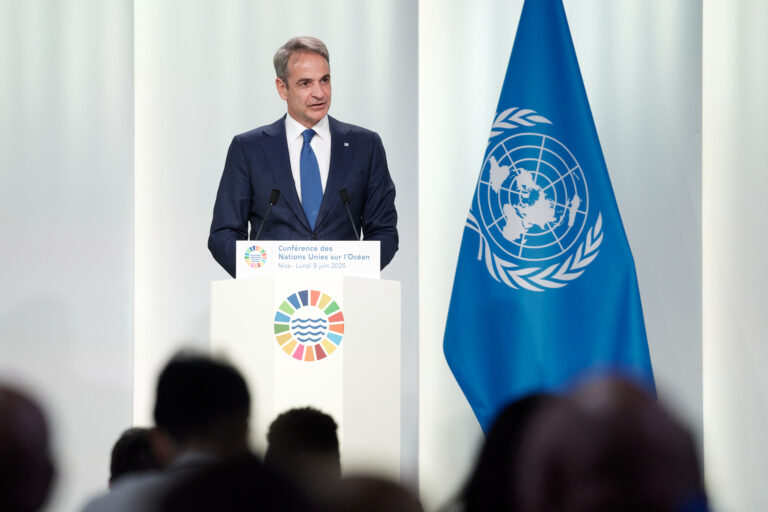 Κυβέρνηση Μητσοτάκη: Προεδρία στο ΣΑ ΟΗΕ, απουσία στη διπλωματία για Ιράν–Ισραήλ