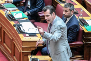 Προανακριτική Τέμπη: Υπόμνημα Πλεύρη &#8211; «Αρνούμαι τις κατηγορίες»