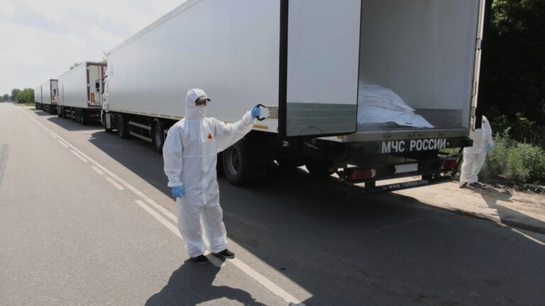 Ουκρανία: Παραλαβή 1.200 σορών πεσόντων στρατιωτών