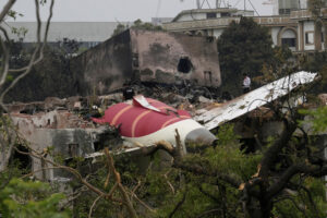 Ινδία: Βρέθηκε μαύρο κουτί του Boeing 787 της Air India που συνετρίβη την πόλη Αχμενταμπάντ