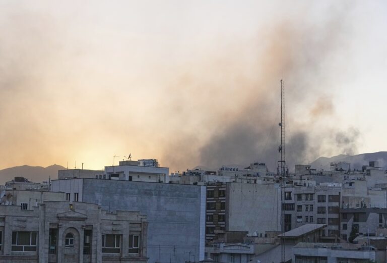 Bloomberg: Σχέδια ΗΠΑ για πιθανό χτύπημα στο Ιράν μέσα στο Σαββατοκύριακο