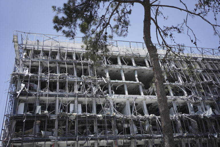 Ιράν: «Επιστρέφουμε σε συνομιλίες αν το Ισραήλ σταματήσει τις επιθέσεις» – Απευθείας διαβουλεύσεις με ΗΠΑ