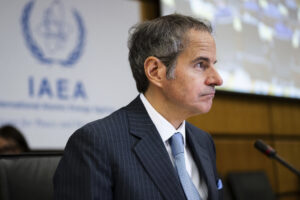 Γκρόσι (ΔΟΑΕ): Το Ιράν θα μπορούσε να ξεκινήσει τον εμπλουτισμό ουρανίου για βόμβα μέσα σε λίγους μήνες