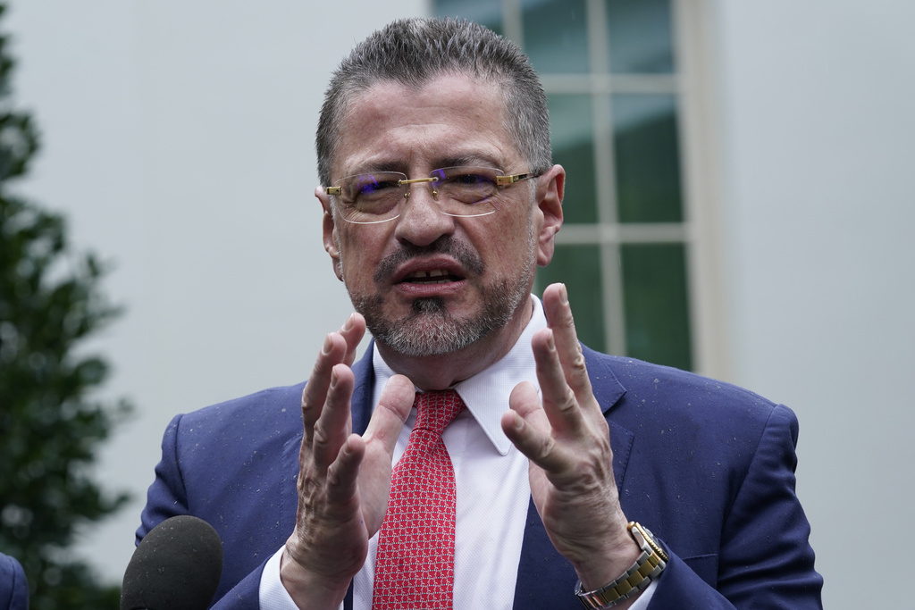 Κόστα Ρίκα: Η εισαγγελία κατηγορεί τον πρόεδρο Ροντρίγκο Τσάβες για «παράνομη χρηματοδότηση»