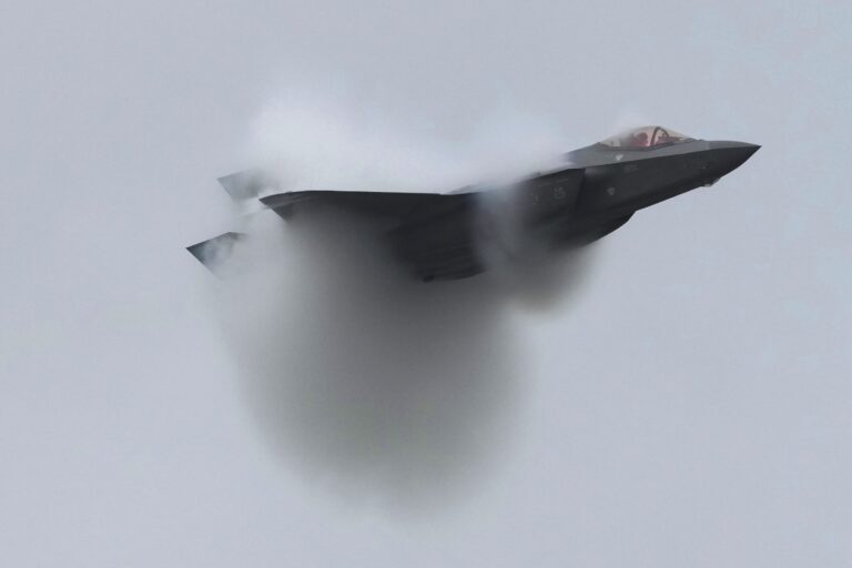 Η Βρετανία αγοράζει 12 αμερικανικά F-35A ικανά να μεταφέρουν πυρηνικές κεφαλές