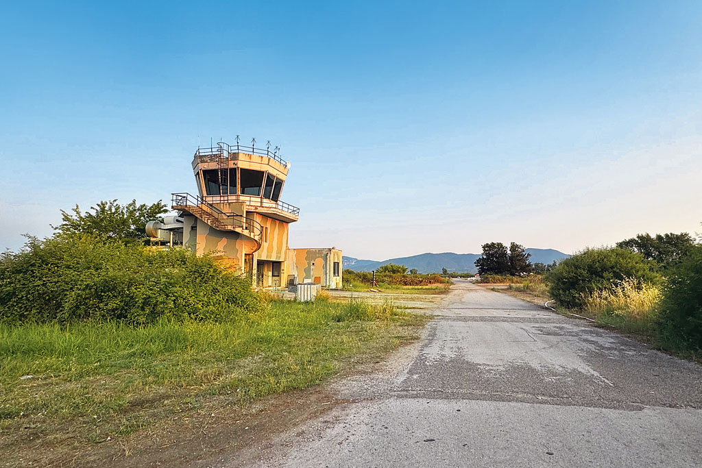 Τα ναρκωτικά, ο πιλότος και το αεροδρόµιο