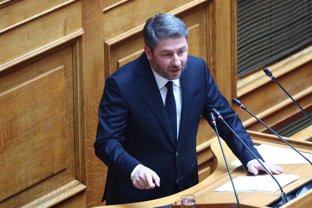 Νίκος Ανδρουλάκης: Αυτογελοιοποίηση Μητσοτάκη και ψεύτικο κατηγορητήριο για αθώωση Καραμανλή