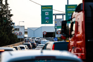 Κίνηση τώρα: Καραμπόλα στην Αττική Οδό &#8211; Στο «κόκκινο» το ρεύμα προς Ελευσίνα