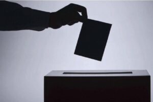 Δημοσκόπηση: Εδραιώνεται η αμφισβήτηση στο σύνολο των πολιτικών αρχηγών &#8211; Οι απαντήσεις για ελληνοτουρκικά και Ιράν