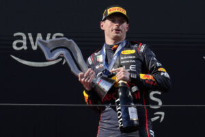F1: O Φερστάπεν κινδυνεύει με αποκλεισμό από ένα Grand Prix μετά το συμβάν με τον Ράσελ