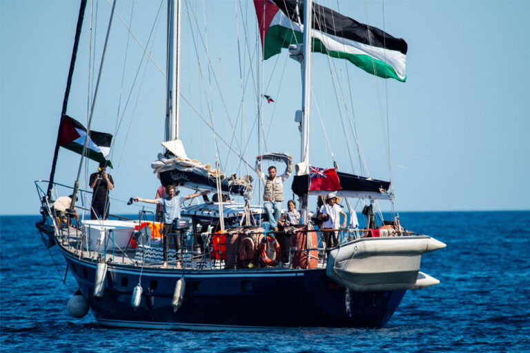 March to Gaza: Ακτιβιστές του Madleen διέσωσαν πρόσφυγες στη Μεσόγειο (Video)
