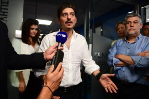 Γιαννακόπουλος μετά τη συνάντηση με Βρούτση: «Όλα πήγαν καλά, το πρωτάθλημα θα συνεχιστεί» (Video)