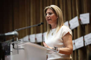 Καρυστιανού: Η ντροπή, ντροπή δεν έχει &#8211; Για πλημμέλημα ο Καραμανλής