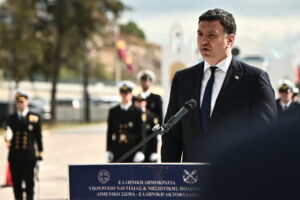 «Τον γύρο της Αφρικής ξεκίνησε ο Κικίλιας» &#8211; Επικό τρολάρισμα στα social media