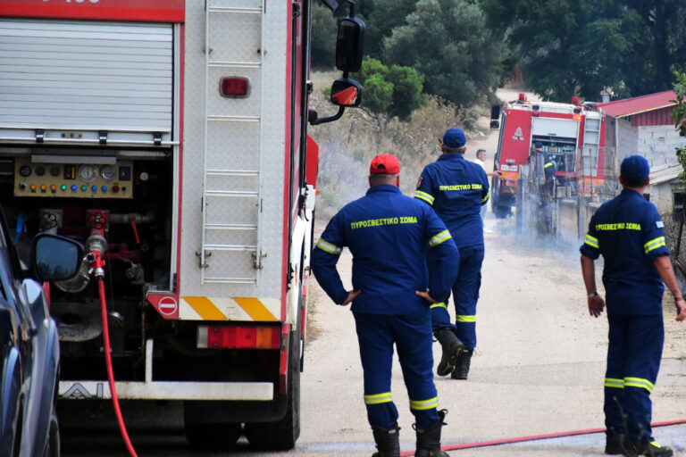 Φωτιά τώρα στο Κορωπί