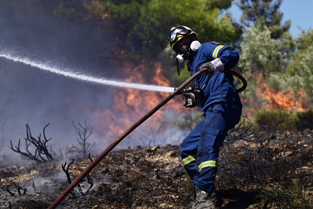 Ήχησε το 112 για τη φωτιά στη Λέσβο – «Παραμείνετε σε ετοιμότητα»