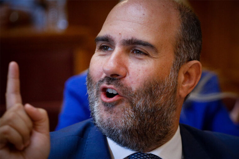 Νέα παρέµβαση για τα ελάχιστα ΑΤΜ