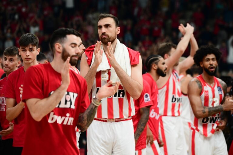 Ολυμπιακός-Παναθηναϊκός 91-83: Φιλί ζωής από Ντόρσεϊ και Γουόκαπ