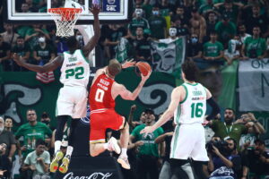 Παναθηναϊκός-Ολυμπιακός 88-99: «Κόκκινο» σεμινάριο και νίκη τίτλου στο ΟΑΚΑ