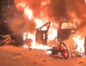 Παρίσι: Χάος, φωτιές και άγριες συγκρούσεις μετά τη νίκη της Παρί &#8211; Εκατοντάδες συλλήψεις (Videos)
