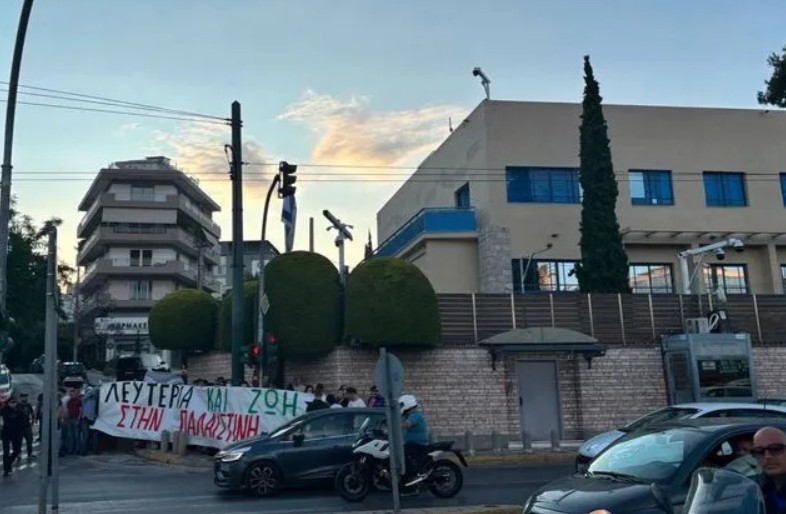 Παρέμβαση του Ρουβίκωνα στην πρεσβεία του Ισραήλ- Περισσότερες από 50 προσαγωγές