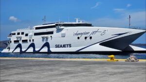 SEAJETS: Συνεχίζουν κανονικά όλοι οι επιβάτες προς τους προορισμούς τους με άλλα πλοία