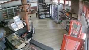 Σεισμός στο Άγιο Όρος: Βίντεο με τη στιγμή που «χτυπούν» τα 5,3 Ρίχτερ