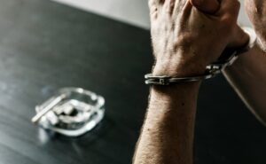 Ηράκλειο: Σύλληψη 61χρονου για όπλα και ναρκωτικά