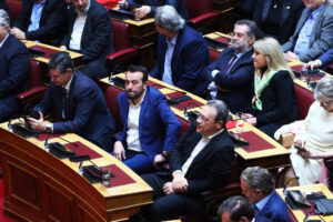 Προανακριτική για Τέμπη: Θα απέχουν οι βουλευτές του ΣΥΡΙΖΑ